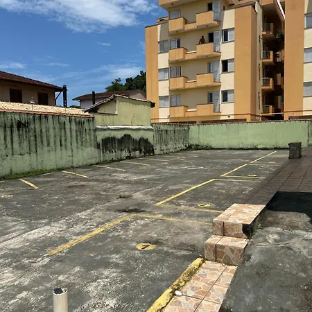 Apartamento Para Ate 10 Pessoas E 2 Vagas De Garagem A 4 Quarteiroes Da Praia Grande - Ubatuba-Sp Exterior photo