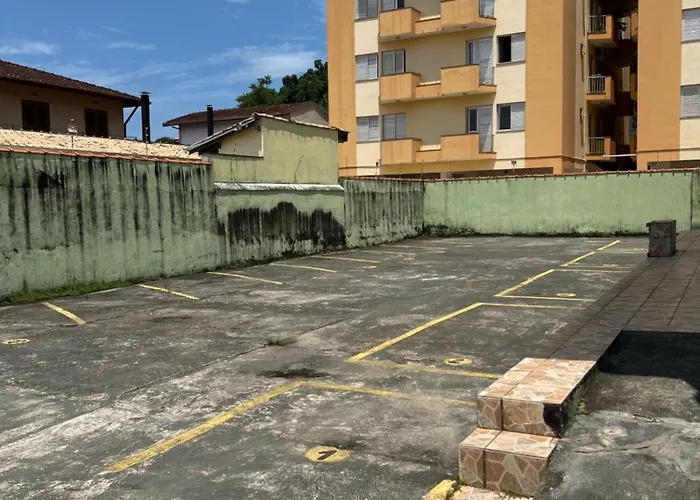 Apartamento Para Ate 10 Pessoas E 2 Vagas De Garagem A 4 Quarteiroes Da Praia Grande - Ubatuba-Sp