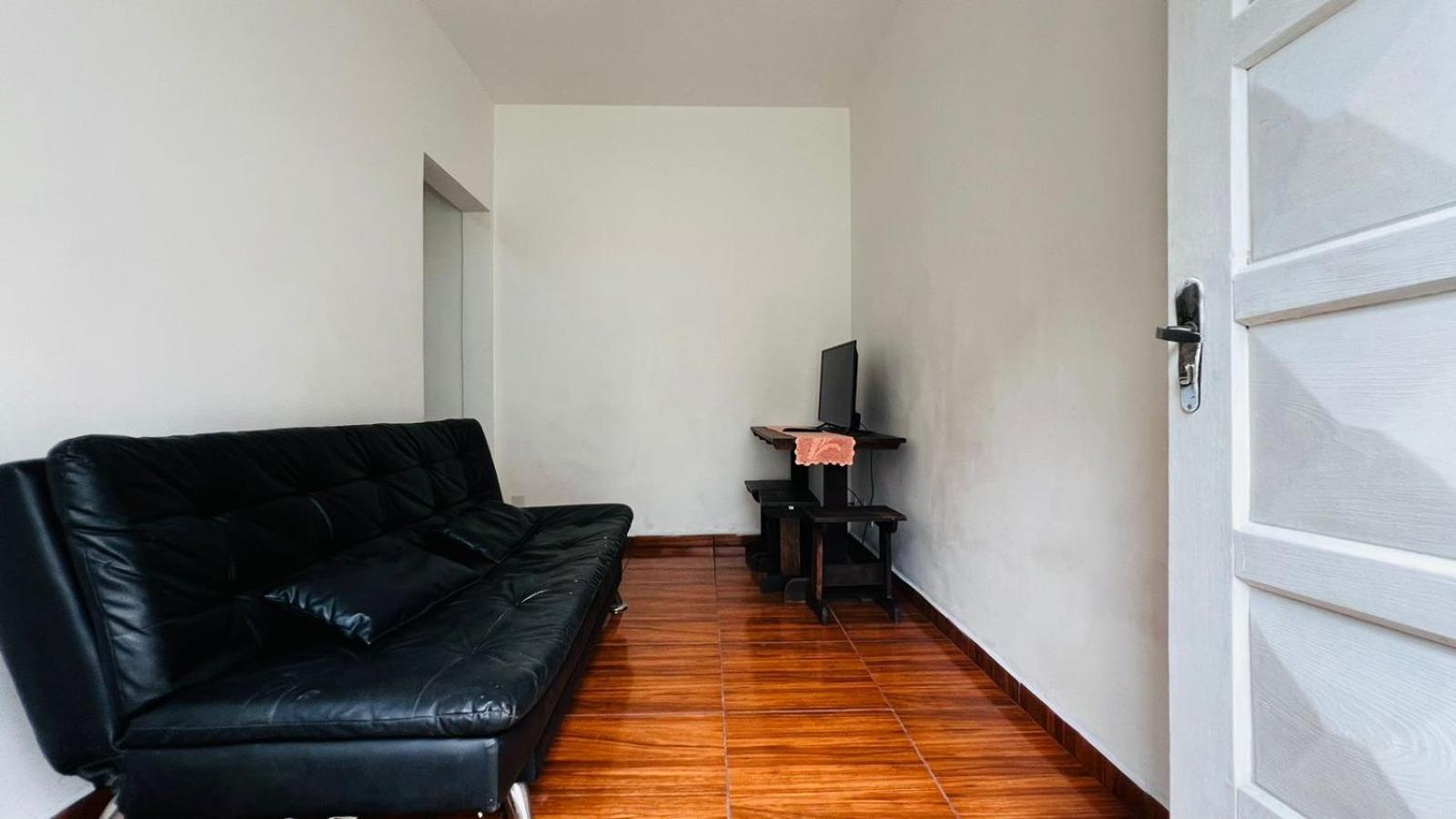 Ate 10 Pessoas E 2 Vagas De Garagem A 4 Quarteiroes Da Grande - Ubatuba-sp Apartment *